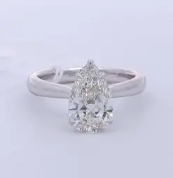18K WHITE GOLD LAB GROWN DIAMONDS RING